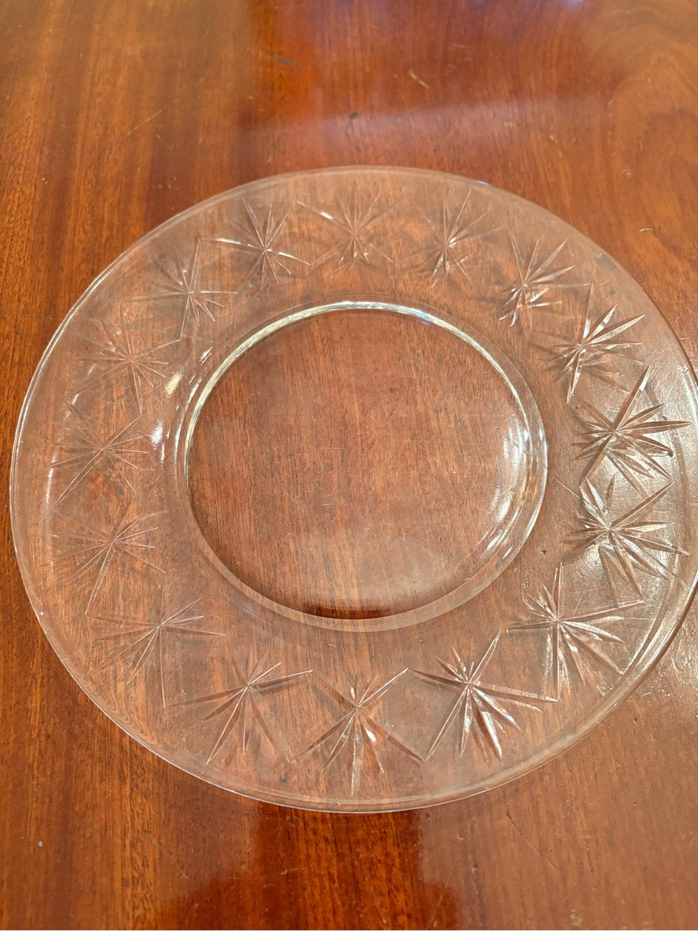 Vintage 8.5” Glass Plate with 8 Point Starburst On Rim